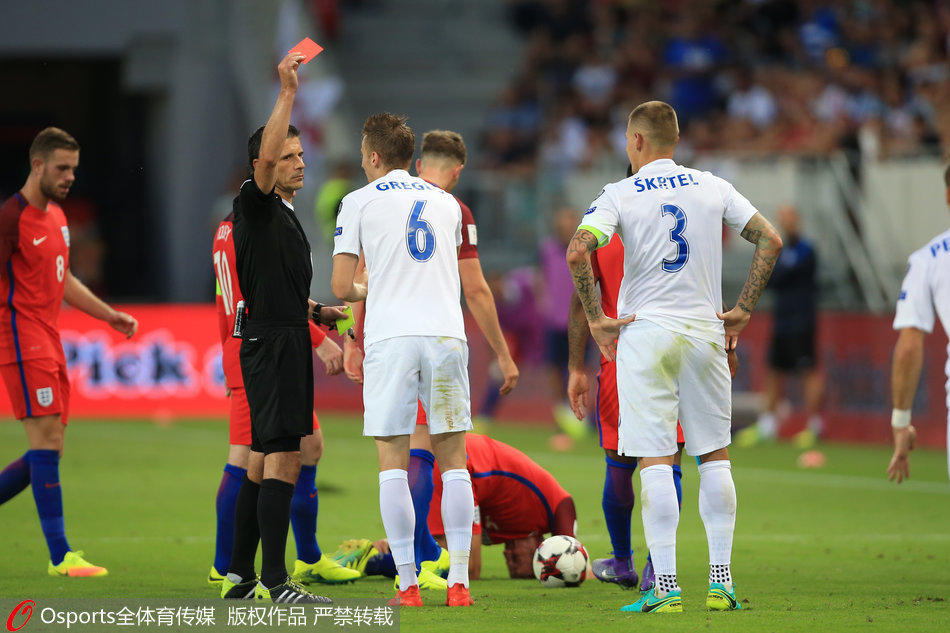 斯洛伐克球员因累计黄牌下场停赛 斯洛伐克球员因累计黄牌下场停赛