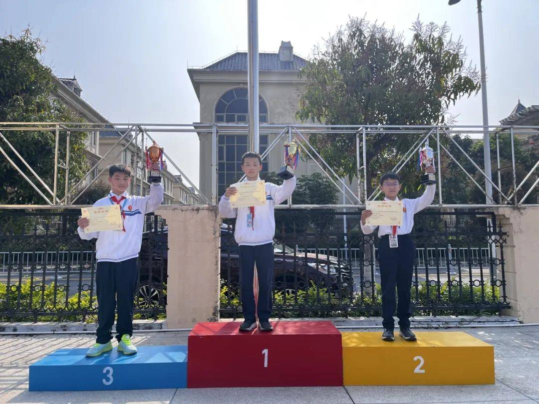 逐梦追风!球员们在比赛中向目标不懈努力的简单介绍 逐梦追风!球员们在比赛中向目标不懈努力的简单介绍