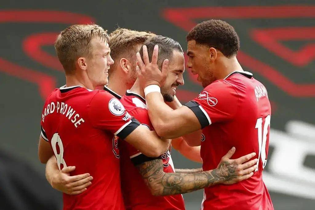 南安普顿主场逆袭完胜，排名上升两位的简单介绍