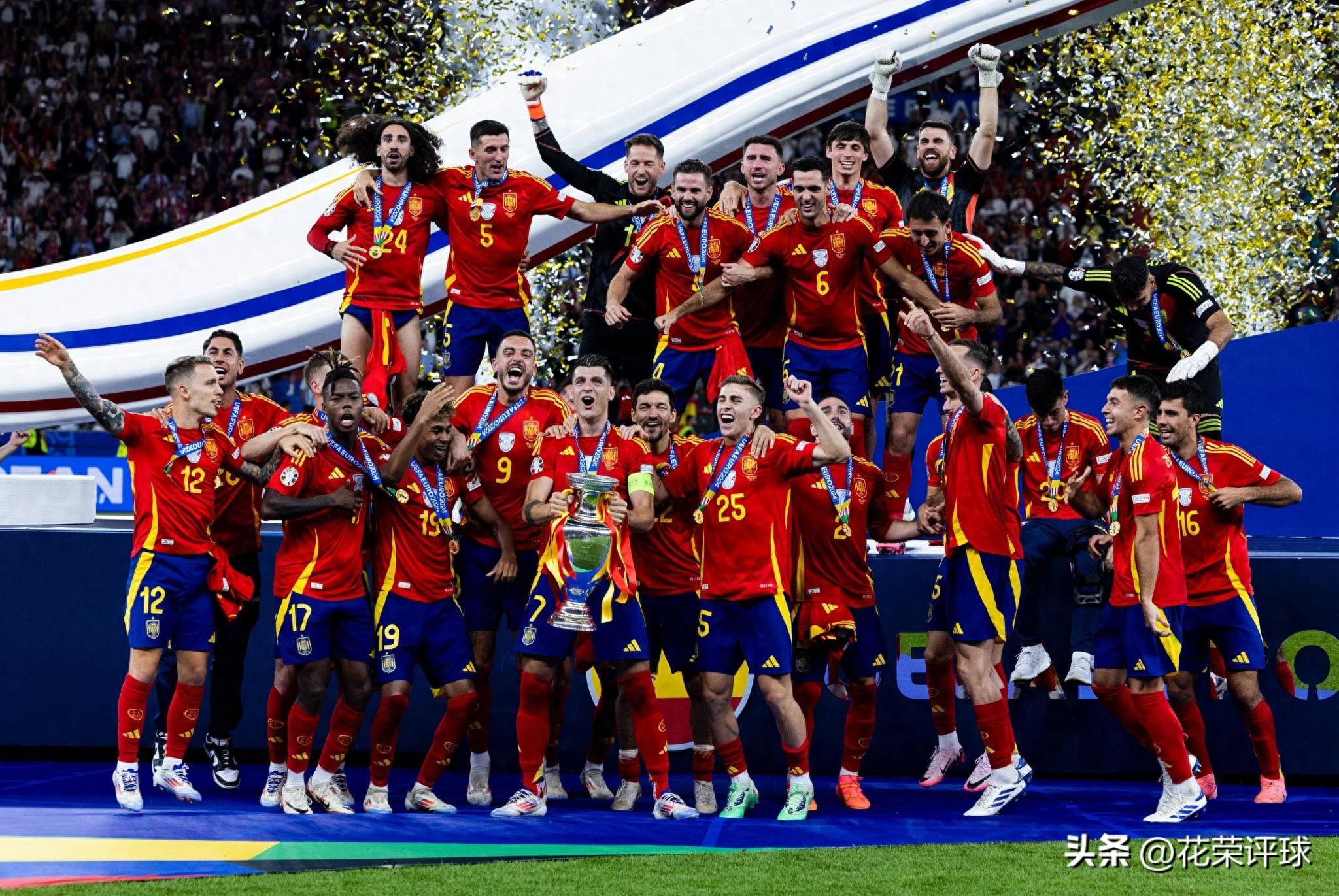 包含精彩绝伦，欧洲赛场再度掀起热潮！的词条