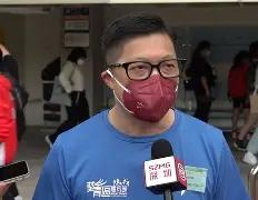 霍尔茨参加运动员节目，展现多才多艺