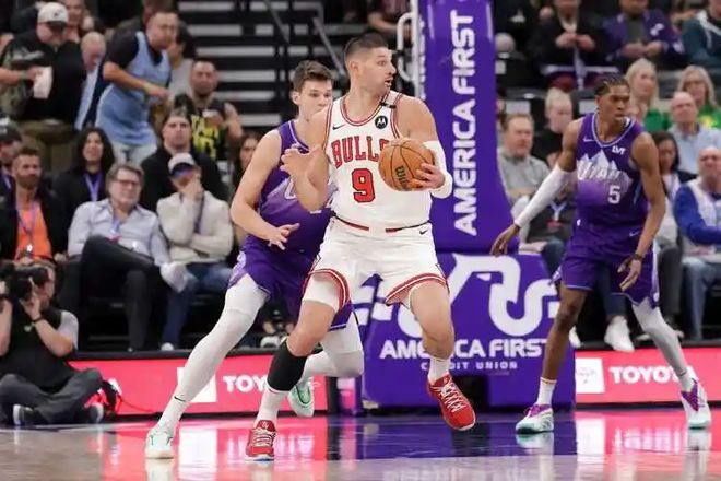 公牛客场不敌尼克斯，拉文砍下28分