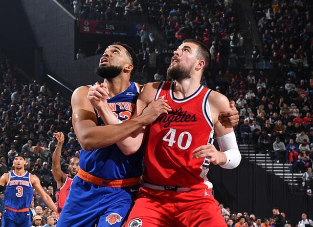 快船击败尼克斯，继续领先