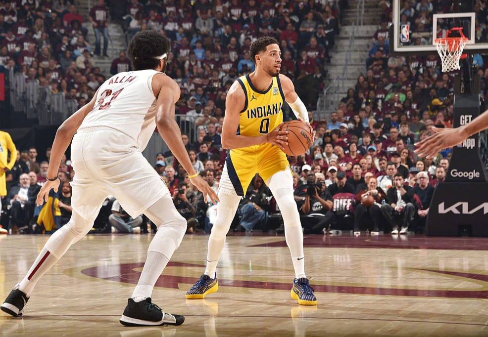 步行者击败骑士,特纳飙21分绝杀赢得青睐 步行者击败骑士,特纳飙21分绝杀赢得青睐