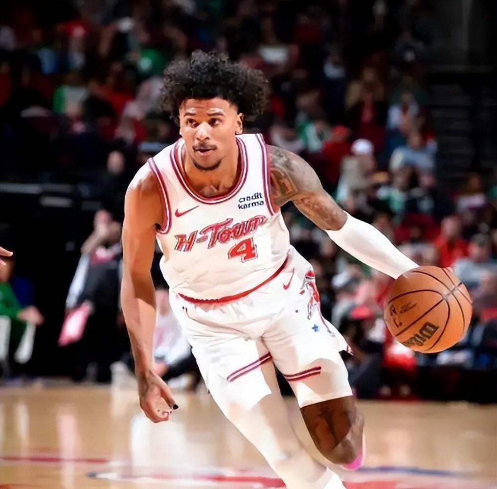 火箭客场力克尼克斯,取得八连胜 火箭客场力克尼克斯,取得八连胜